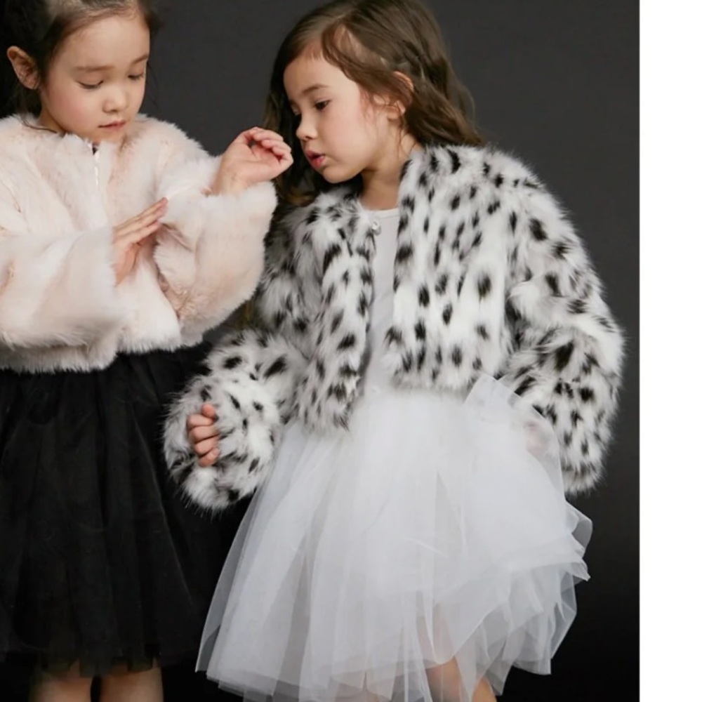 Petite Hailey Faux Fur Jacket size 2 NWT - Picture 3 of 11